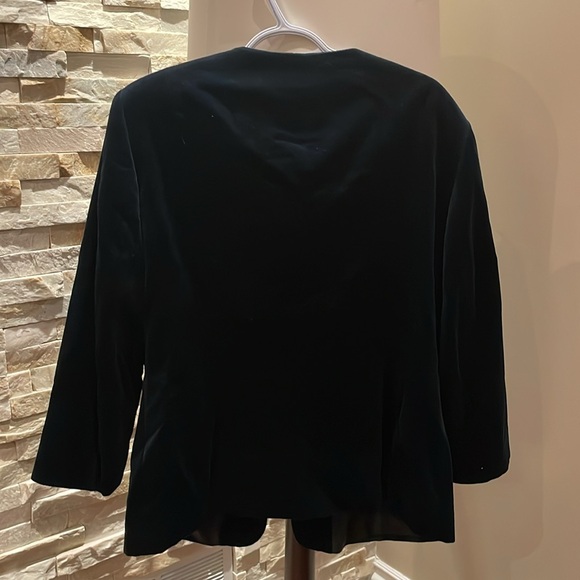 Donna Enrica Jacket with Ornate buttons - Picture 6 of 10